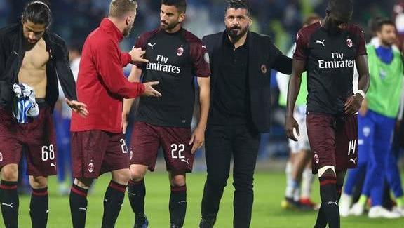 铜梁龙马钰钧庆祝冲超：和一群志同道合的兄弟取得伟大的成绩（铜梁龙马钰钧喜迎冲超，与志同道合兄弟共创辉煌）