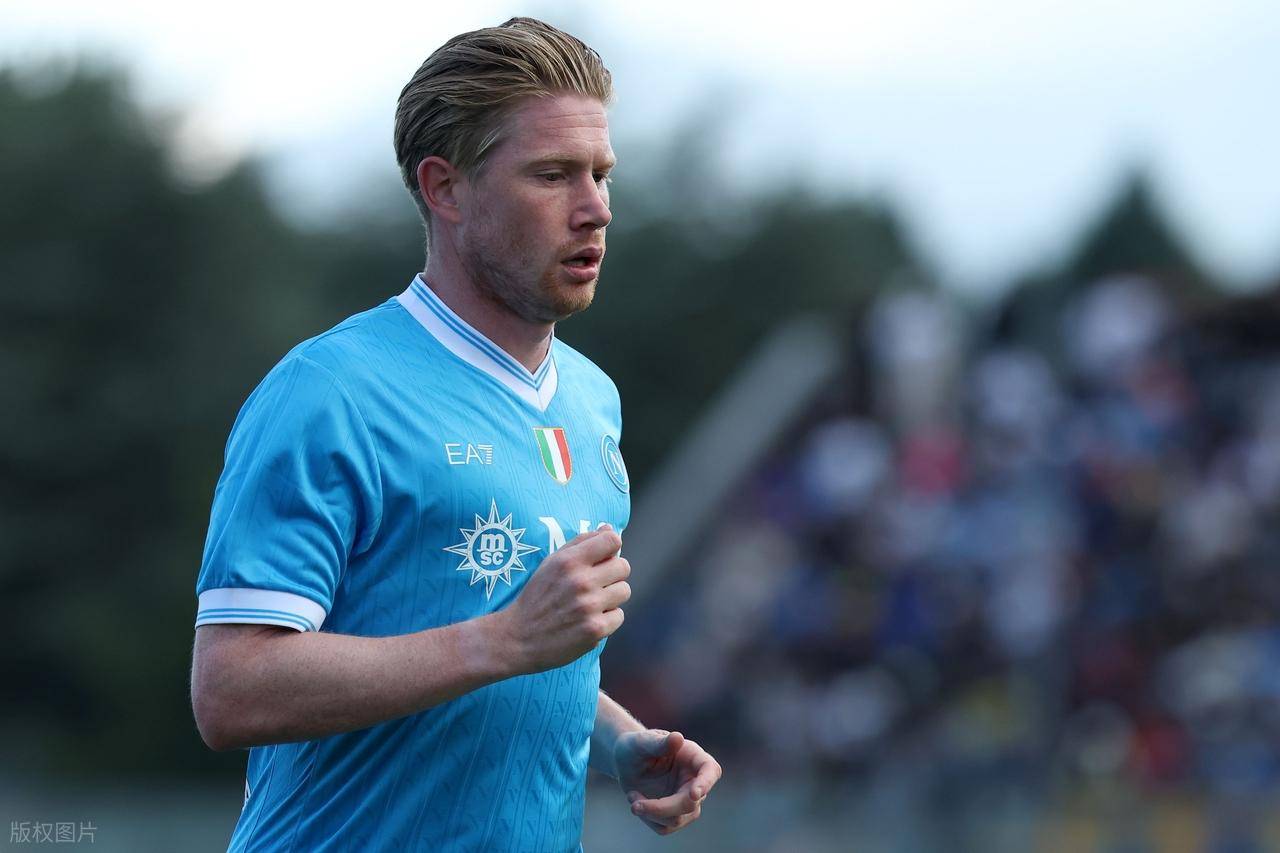 TA：阿隆索帅位暂时安全，输曼城不会让他立刻从皇马下课（TA：阿隆索帅位暂无大碍，哪怕输给曼城也不会立即被皇马解雇）