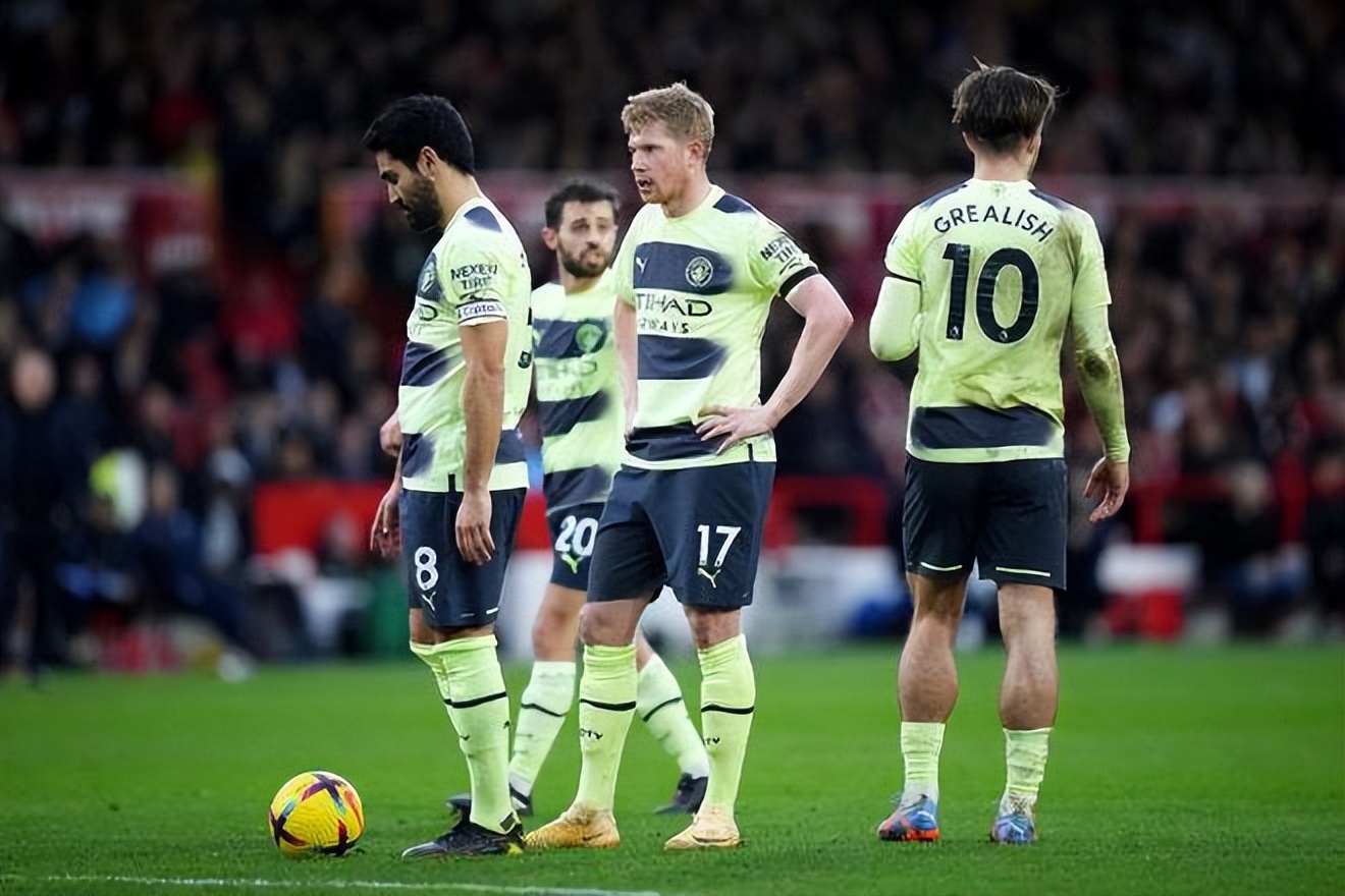 TA分析3-5-2阵型：从翼卫驱动到双锋美学，弱队逆袭制胜之道（TA解读3-5-2：由翼卫驱动到双前锋之美，弱旅逆袭的取胜之道）