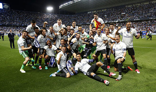 利雅得胜利4-1赛哈特海湾，C罗凌空倒钩破门，菲利克斯传射（利雅得胜利4比1击败赛哈特海湾，C罗倒钩破门，菲利克斯一传一射）