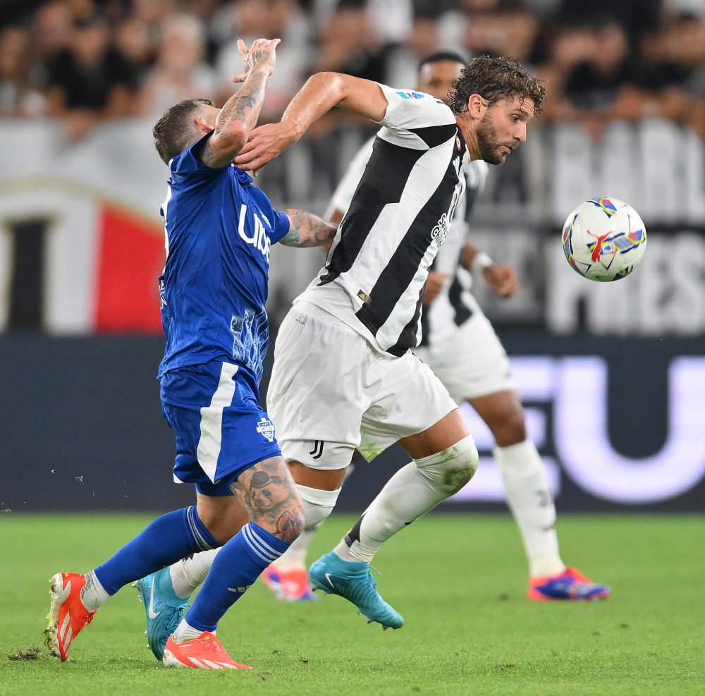 国王杯战报：里克尔梅帽子戏法，贝蒂斯4-1托伦CF（国王杯：里克尔梅戴帽，贝蒂斯4-1击退托伦CF）