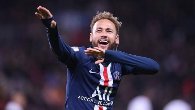 皇马相中曼联队长B费，他会是阿隆索的最好选择吗？（曼联队长B费获皇马青睐，他会是阿隆索的最佳人选吗？）