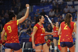 拉眼角引发争议的全北助教宣布辞职，此前因种族歧视被判禁赛5场（因种族歧视手势遭禁赛5场后，全北助教宣布辞职）