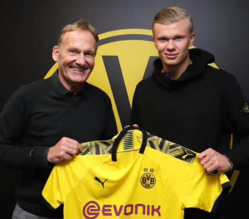 【半程总结】西汉姆2000万新援，腰卫摇摆人马加萨（半季盘点：西汉姆2000万引援马加萨，后腰与后卫的双栖者）