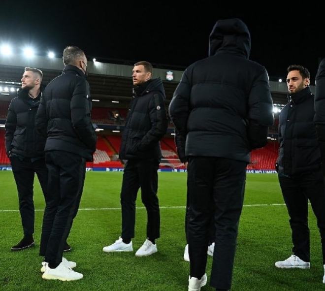 重获球迷支持？国安需要拿出好成绩（赢回球迷之心，国安须用成绩说话）