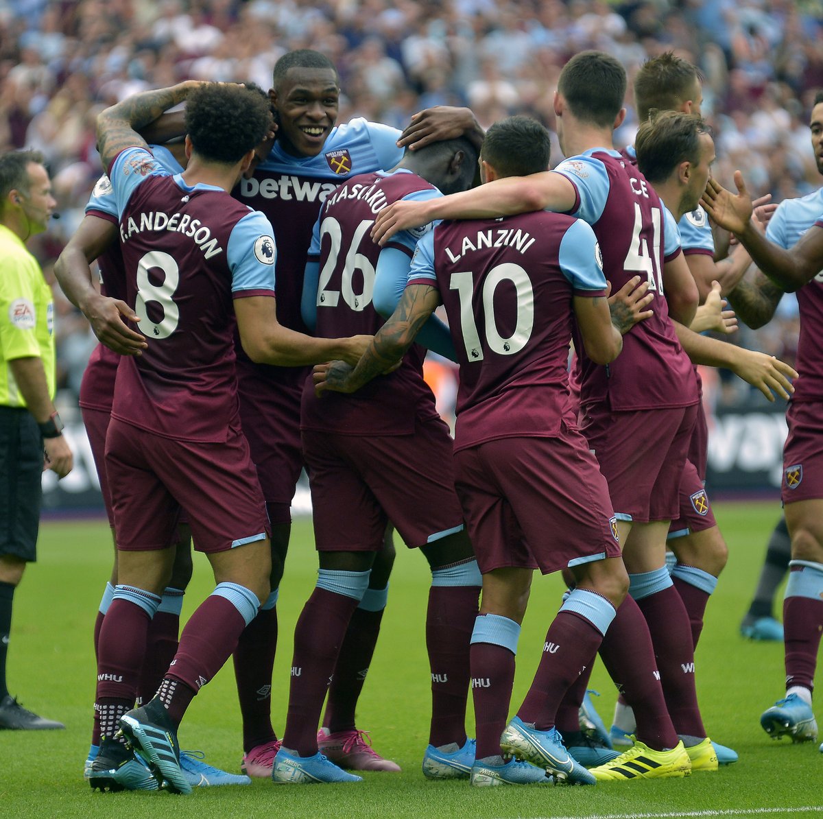 ATP总决赛第6日综述：辛纳小组赛3连胜，阿利亚西姆首进四强（ATP总决赛第六日：辛纳小组赛三连胜，阿利亚西姆首次闯入四强）