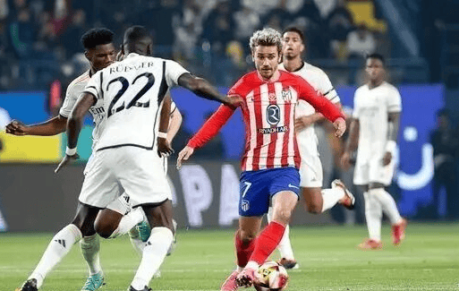 邓弗里斯：我偶像是孔帕尼和麦孔，遇到的最强对手是梅西（邓弗里斯自述：偶像是孔帕尼与麦孔，职业生涯最强对手当属梅西）