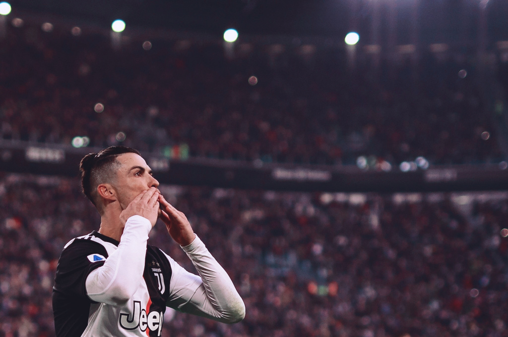 足协评议：嘉定汇龙红牌被错判；全运会山东进球应无效（足协通报：嘉定汇龙红牌判罚有误，全运会山东队进球应判无效）